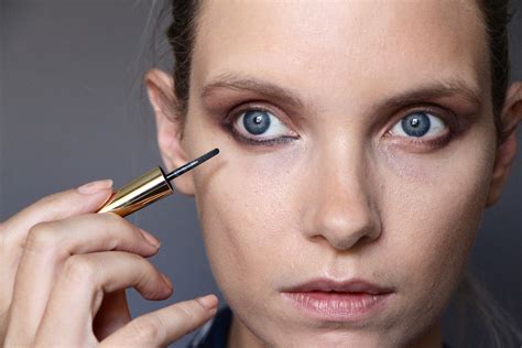 Victoria beckham eye liner. Things To Know About Victoria beckham eye liner. 